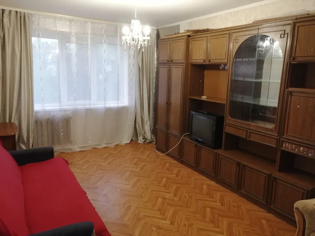 Тройной простор на Долотном переулке