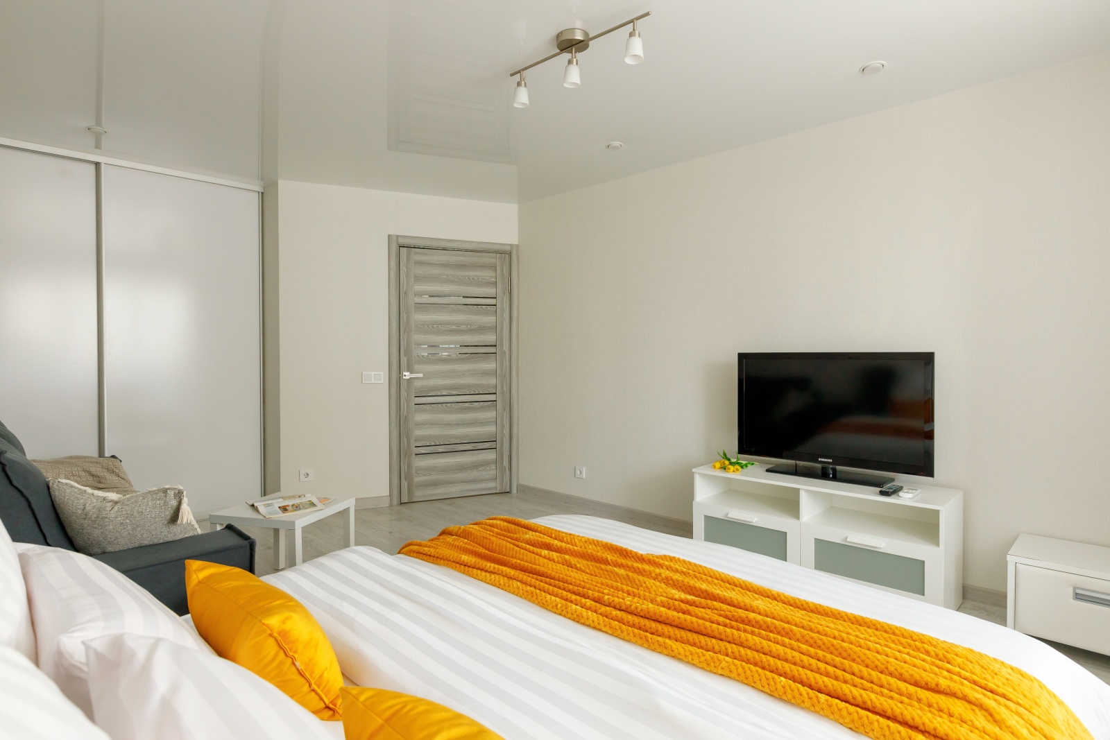 Светлая 1-ком квартира