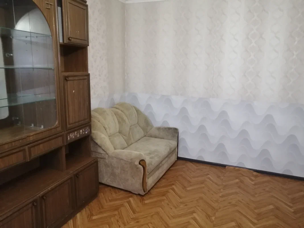 Тройной простор на Долотном переулке