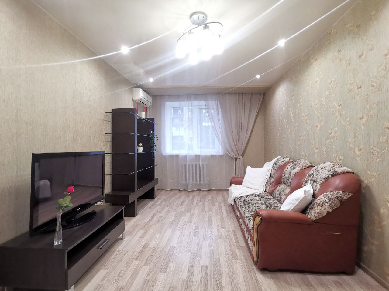 Уютная 2хкомнатная квартира ( NEW HOME ) в самом центре Самары на пл. Куйбышева