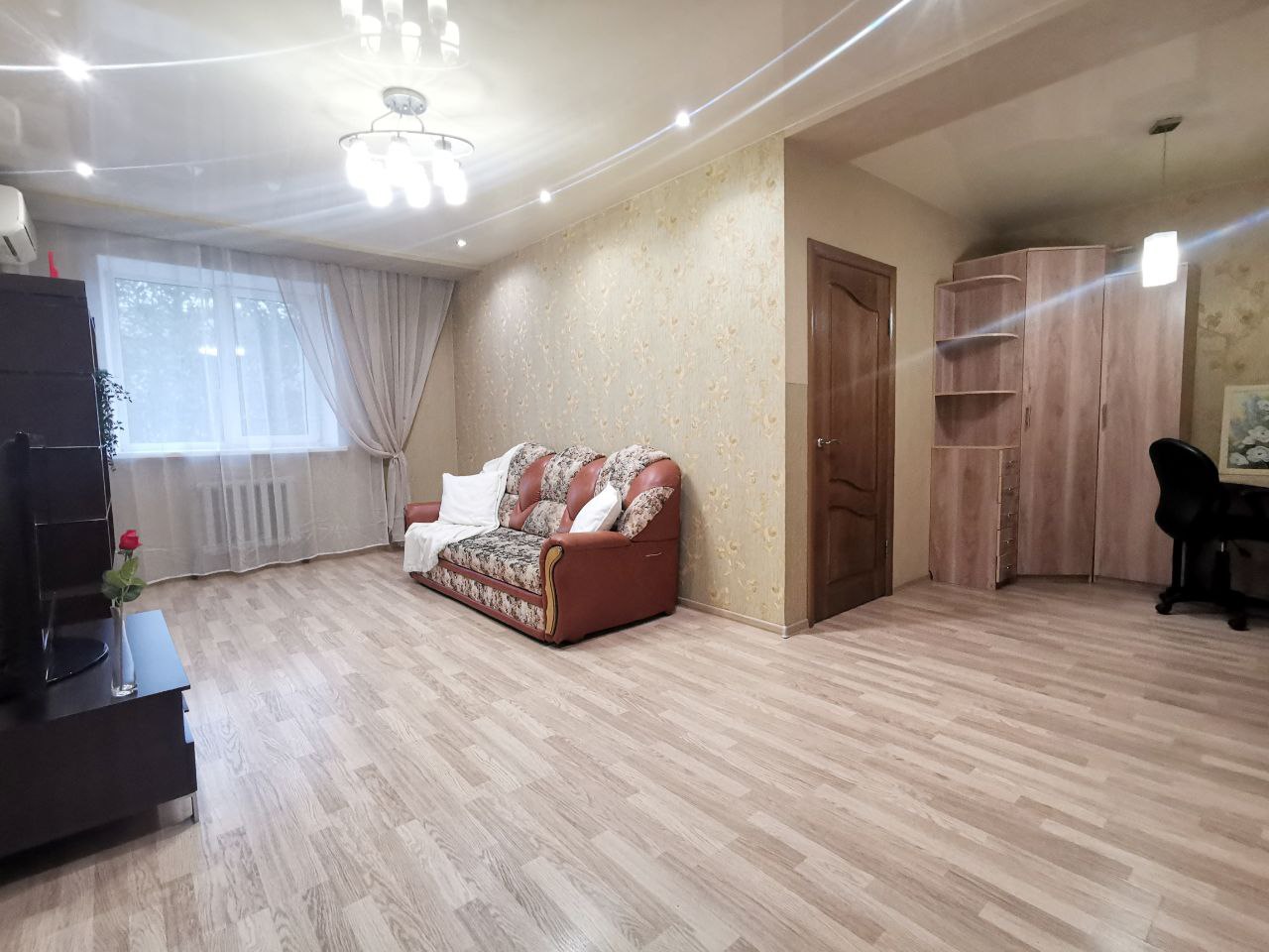 Уютная 2хкомнатная квартира ( NEW HOME ) в самом центре Самары на пл. Куйбышева