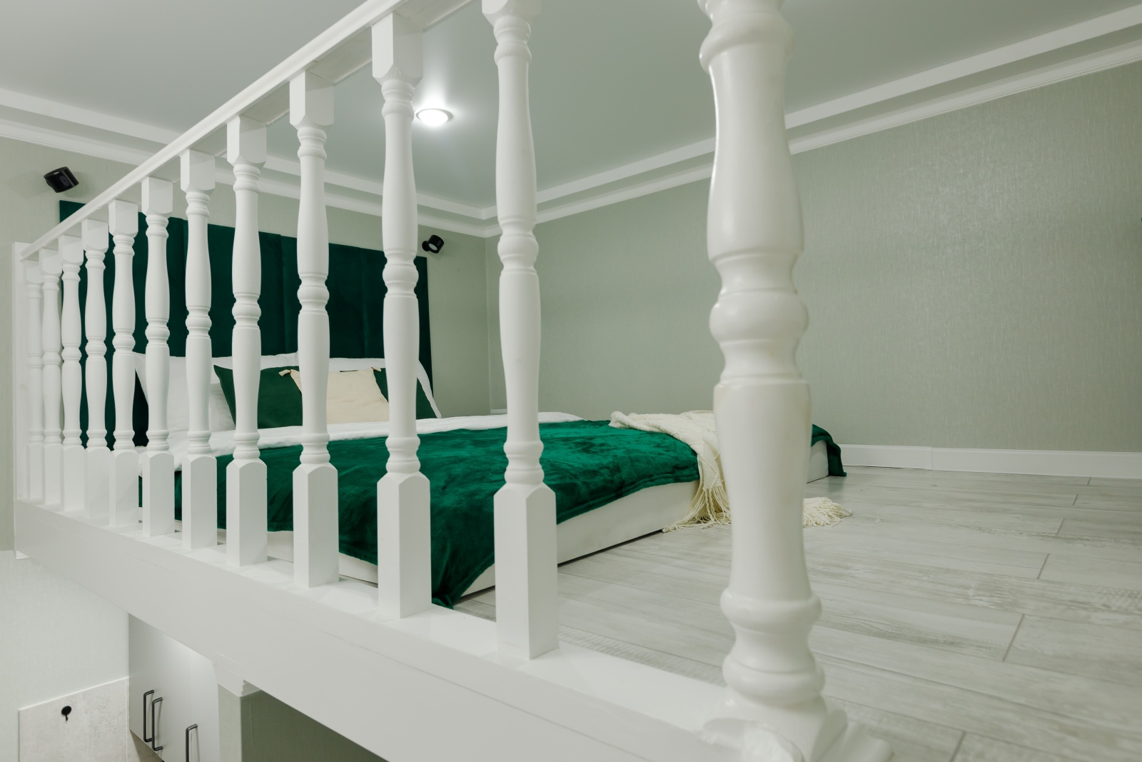 Стильные двухуровневые апартаменты в центре Самары