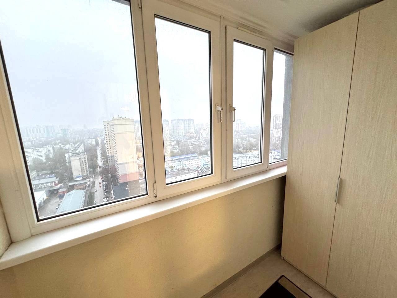 2-комнатная квартира на Революционной 101Б