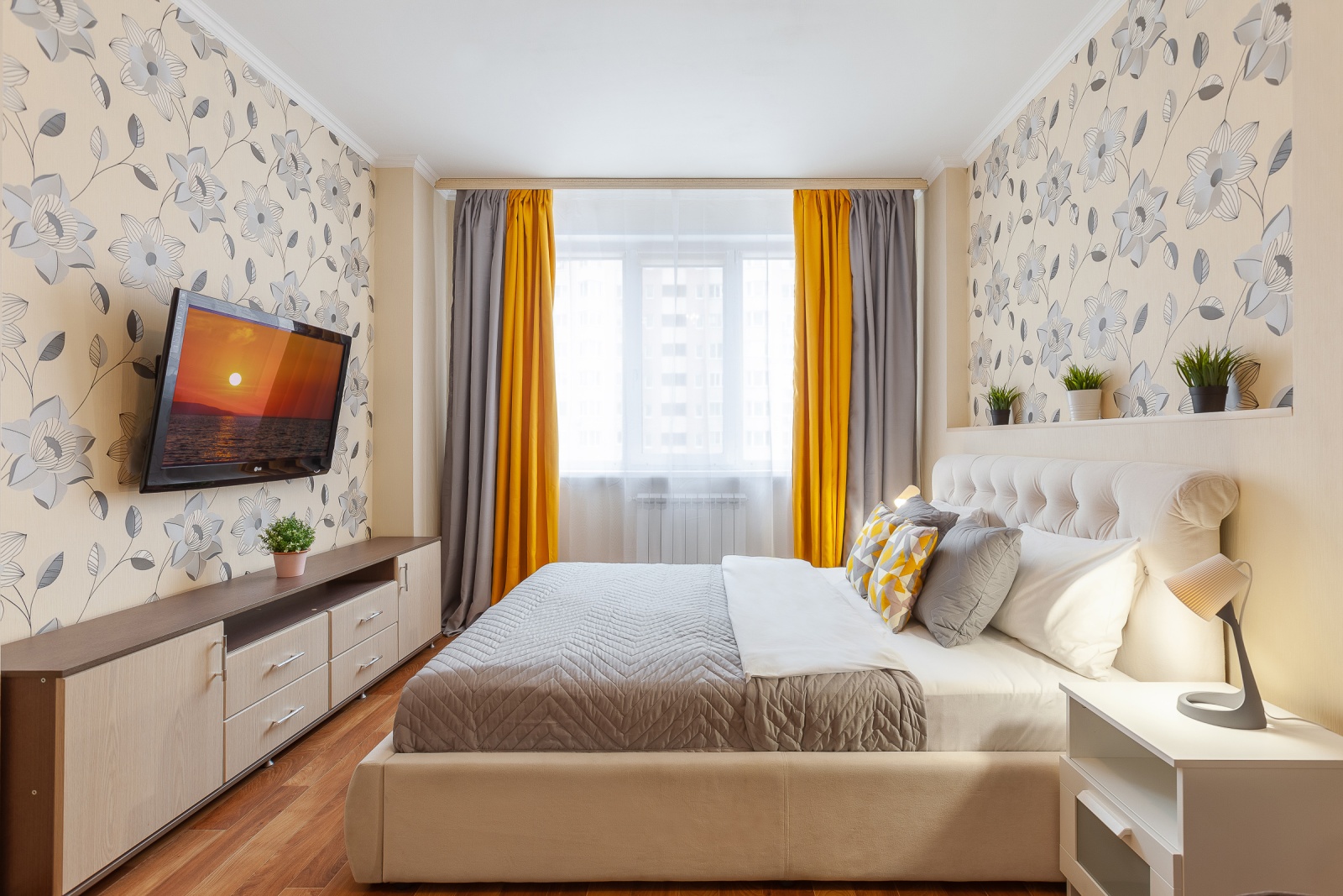 Апартаменты RentPlaza премиум класса на Революционной 3