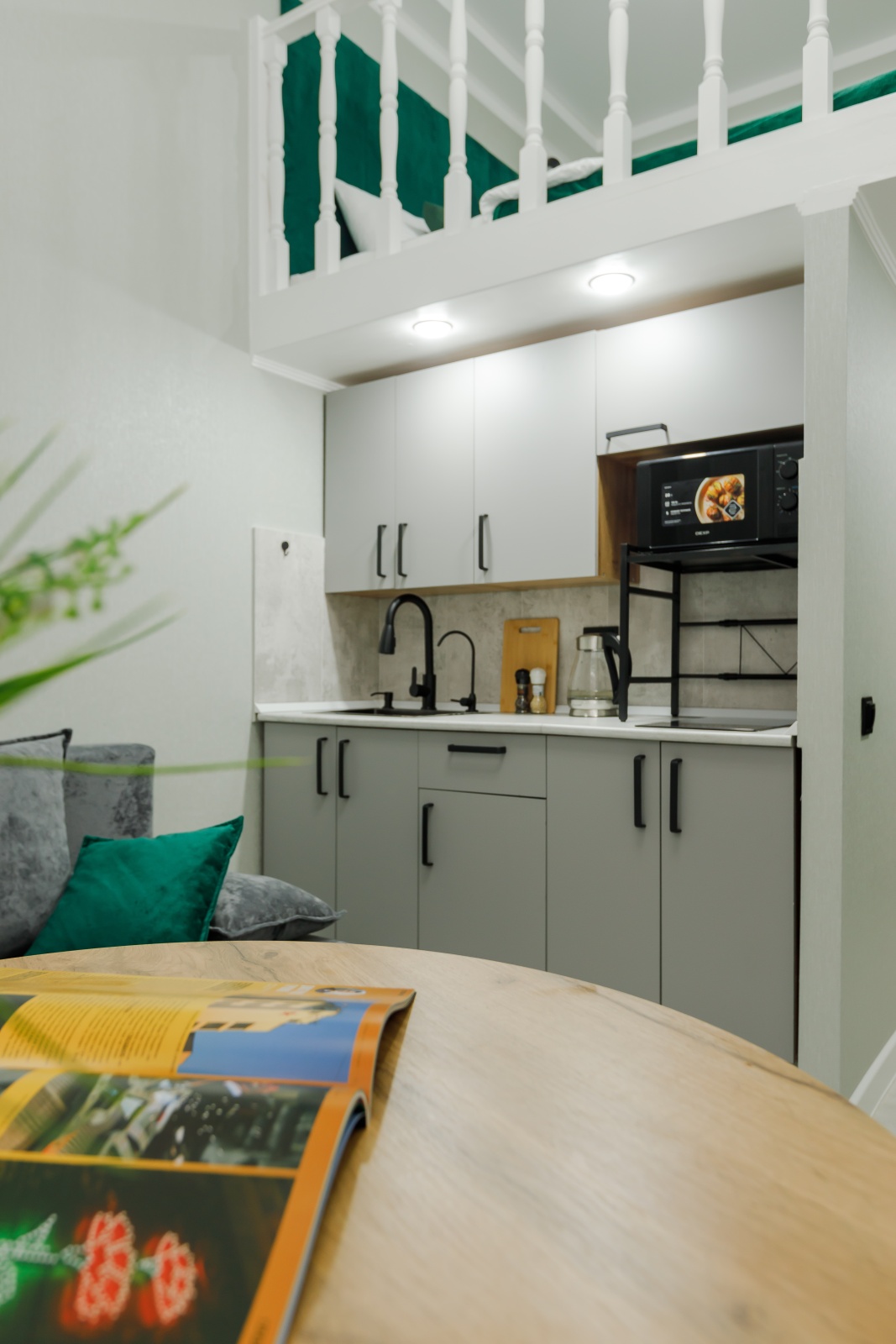 Стильные двухуровневые апартаменты в центре Самары