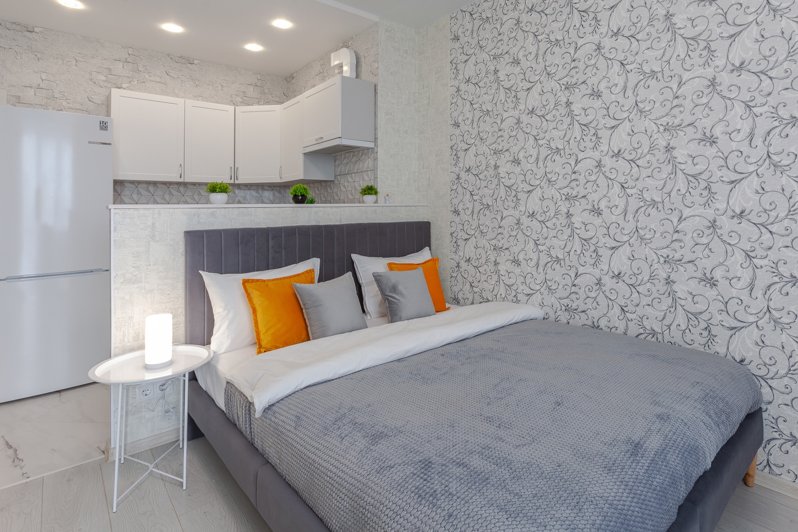 Апартаменты RentPlaza Ново-Садовая 106г