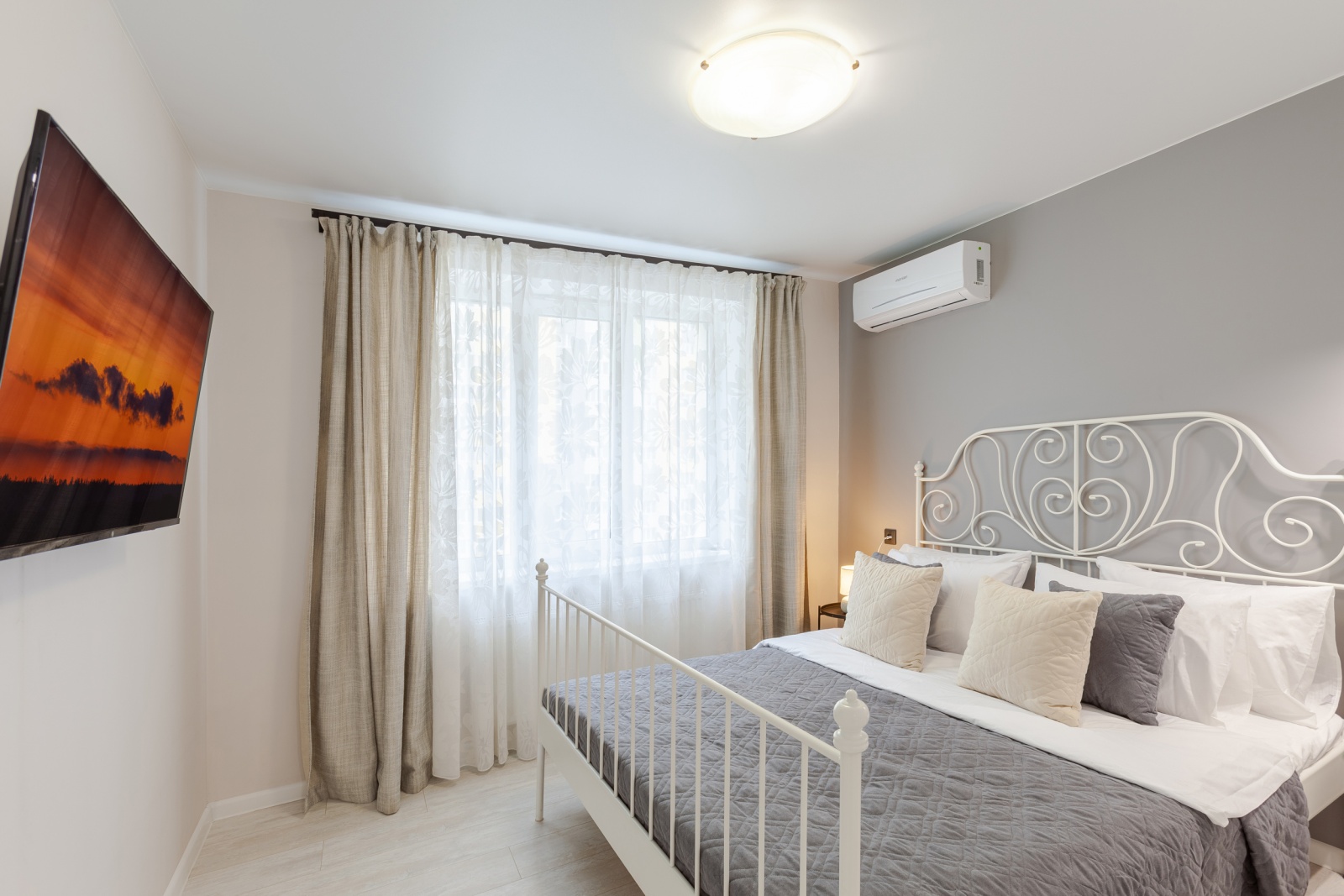 Апартаменты RentPlaza Delux