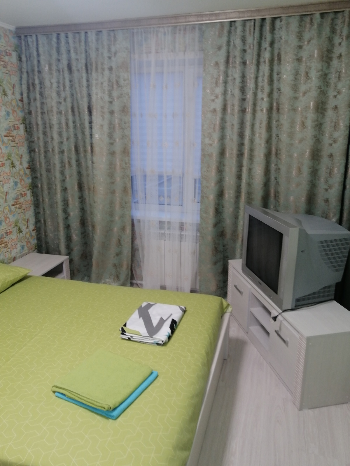 Двушка в районе Димитрова рынок Шапито