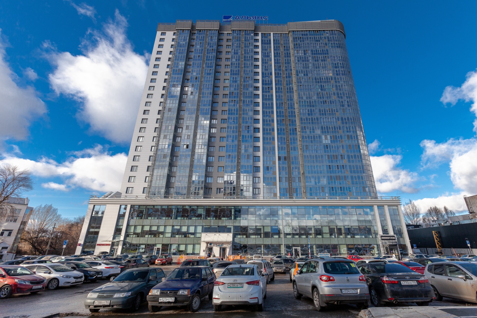 Апартаменты RentPlaza luxury с видом на Волгу